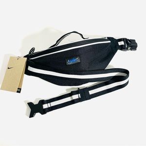 NIKE Retro Unisex Fannie Pack Sports Bag - Brand New